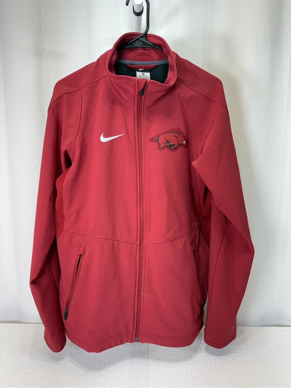Nike Red Full-Zip Lightweight Team Jacket with Embroidered Logo 4251